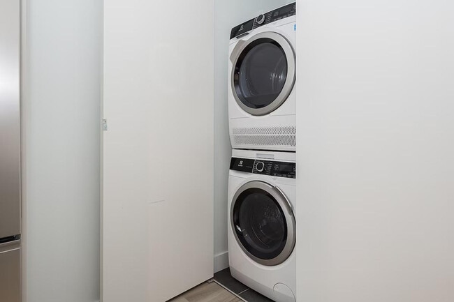 Photo - 1425 Avenue Overdale Unit SI ID1261820P