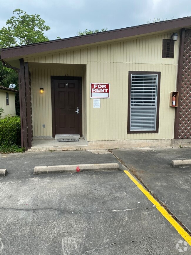 Building Photo - 618 reppert street Unit 6 Rental