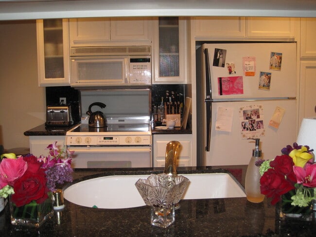 Photo - Brentwood Condo