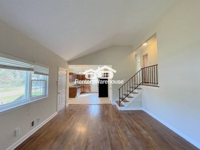 Photo - 1121 Sherry Ave