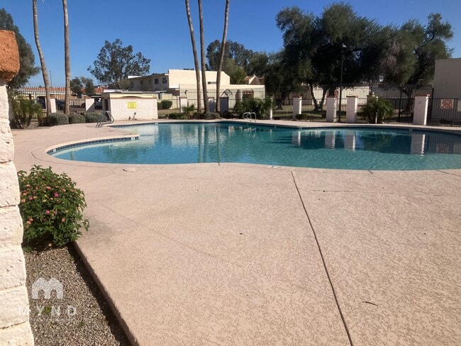 Photo - 4440 W Solano Dr N