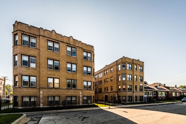 7701 S Stewart