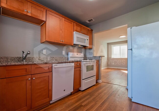 Building Photo - 271 Glen Iris Dr NE Unit 4b