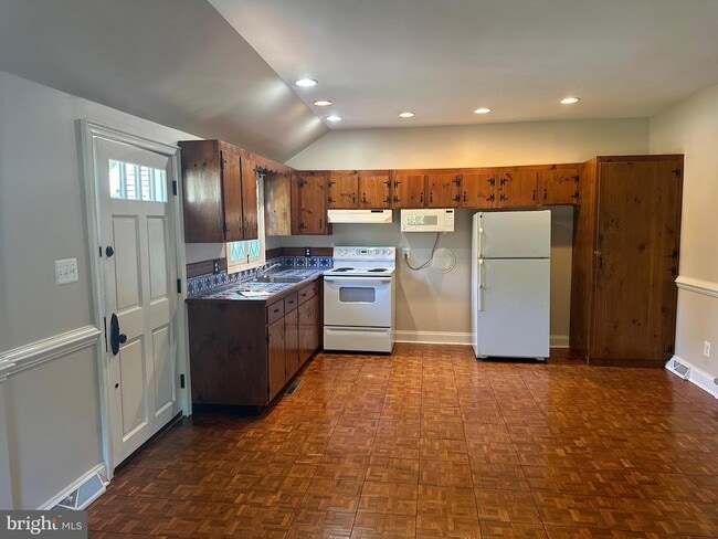 Photo - 11 Chatham Heights Rd