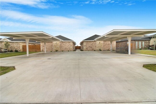 Building Photo - 17 Israel E Ave Unit 1