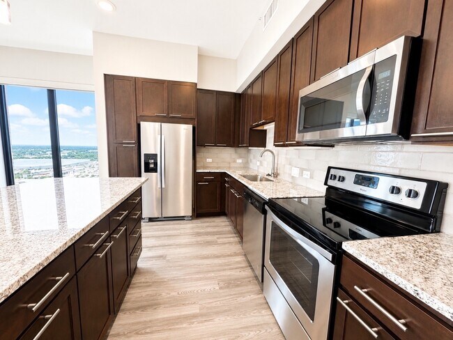 Photo - 9787 Katy Fwy Unit 1502