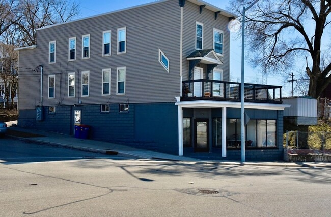 Photo - 1224 Plainfield Ave NE Unit Suite 3