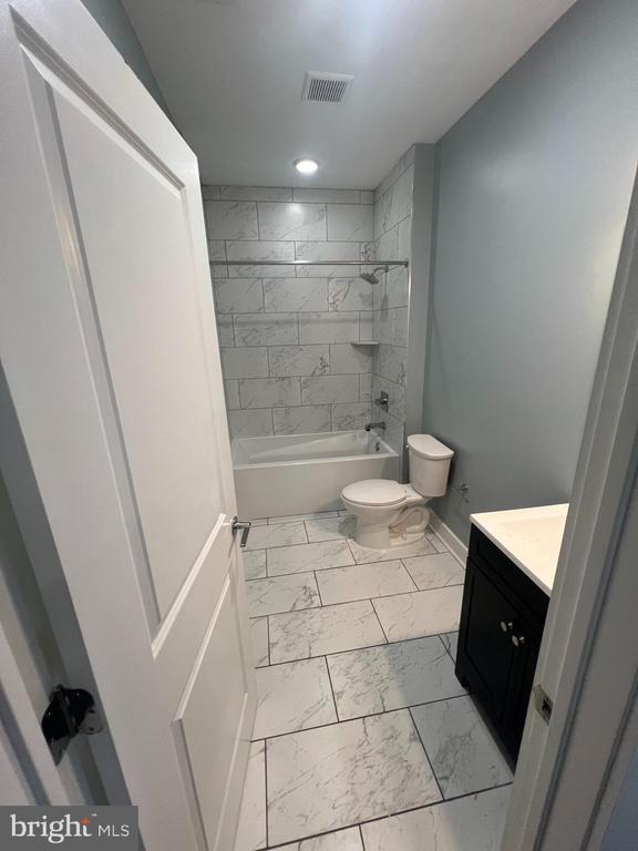 Photo - 6610 Germantown Ave Unidad 200