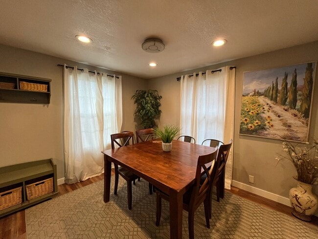 Photo - 1423 Karluk Street Unit A