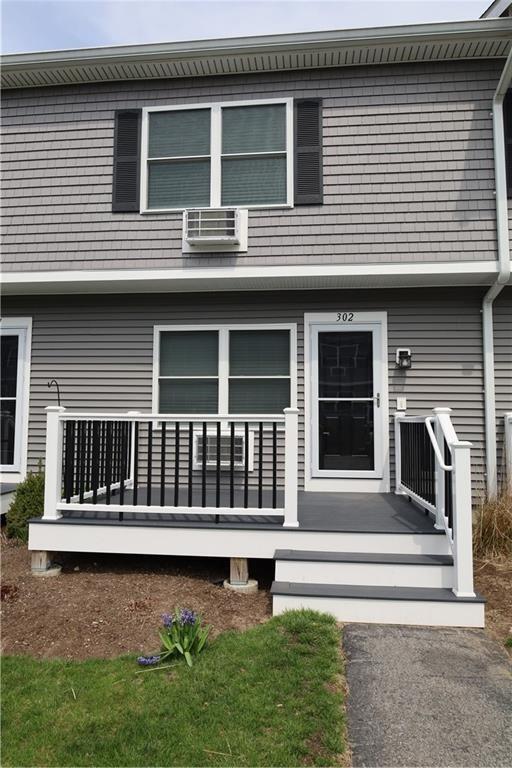 Building Photo - 200 Post Rd Unit 302