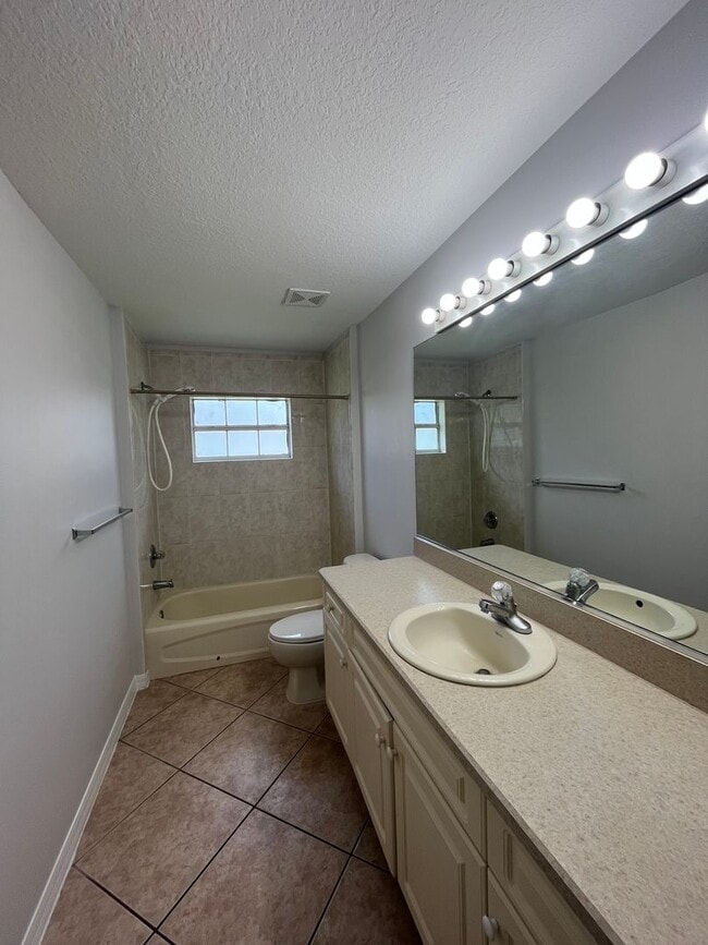 Photo - 133 Plainview Dr