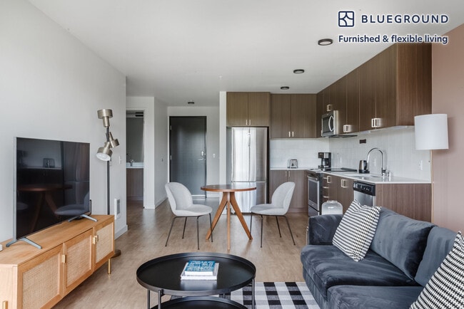 Photo - 2301 E Union St Unidad FL6-ID741