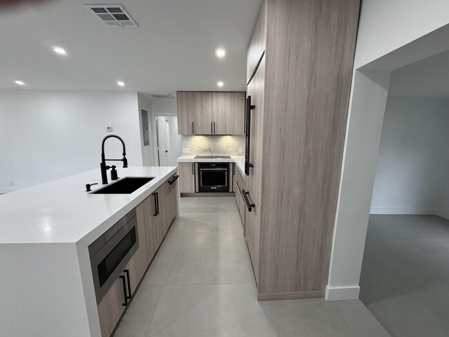 Photo - 1133 SW 11th St