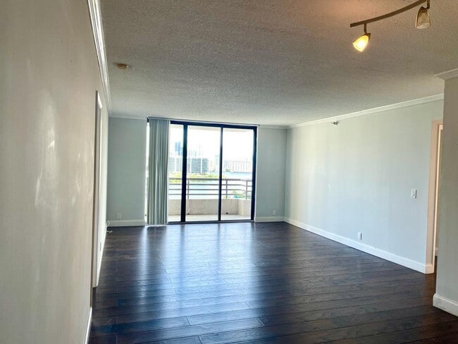 Photo - 3300 NE 191st St Unit 1617