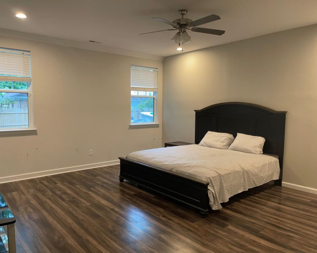 Photo - 3313 Marne Ave