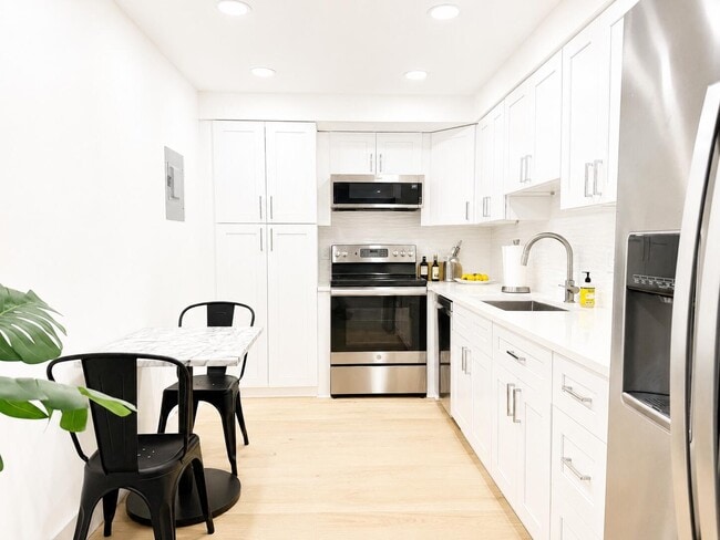 Photo - 3460 S Ocean Blvd Unidad 4150