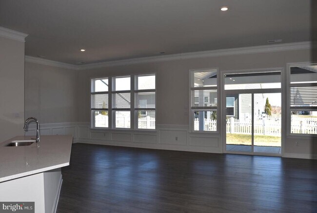 Photo - 24243 W Cypress Wy
