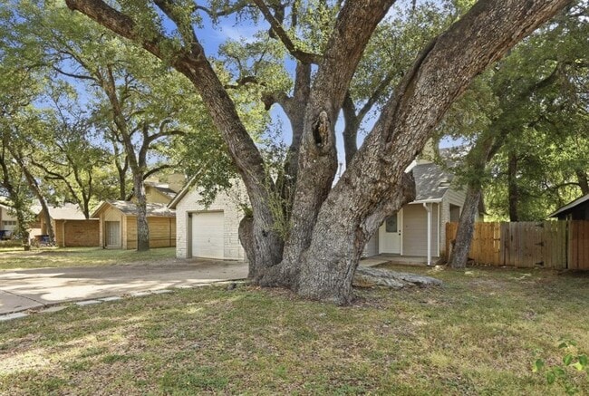 2514 Howellwood Wy