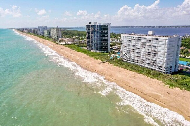Building Photo - 9600 S Ocean Dr Unit 306
