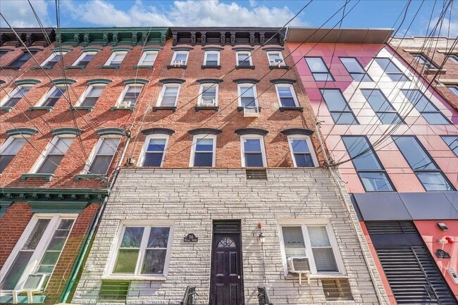 Photo - 519 Willow Ave Unidad C Rental
