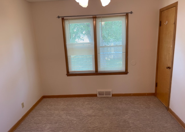 Photo - Charming 3 Bedroom In The Westside District!!