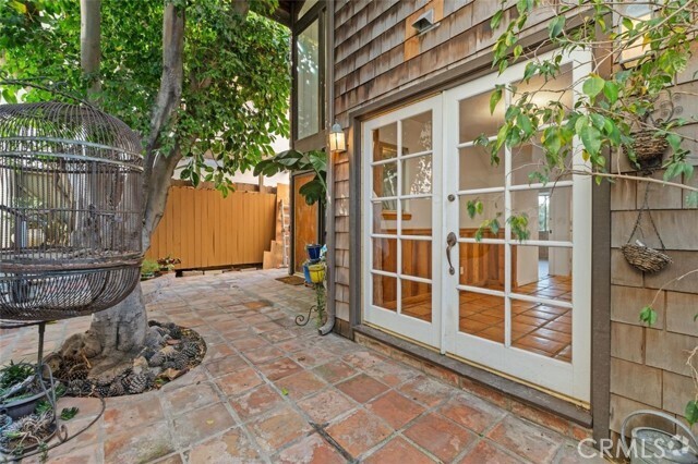 Building Photo - 26391 Via California Unit B Rental