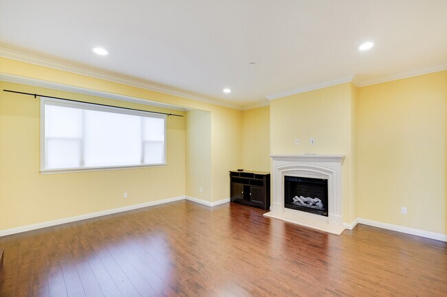 Photo - 10120 Amber Ct