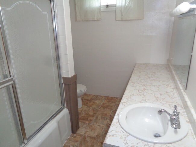 2622 Rimrock Rd Unidad #2