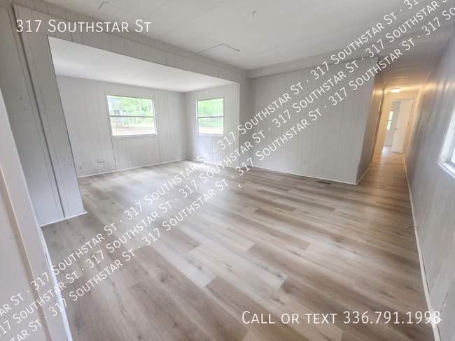 Photo - 317 Southstar St