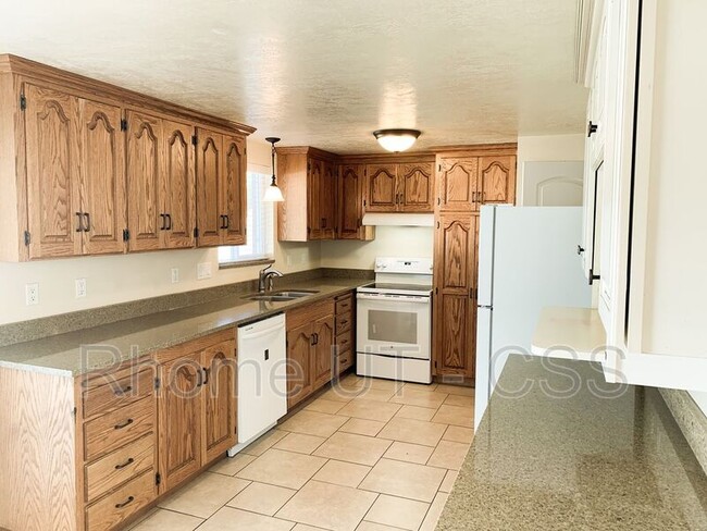 Photo - 6634 S 2700 W