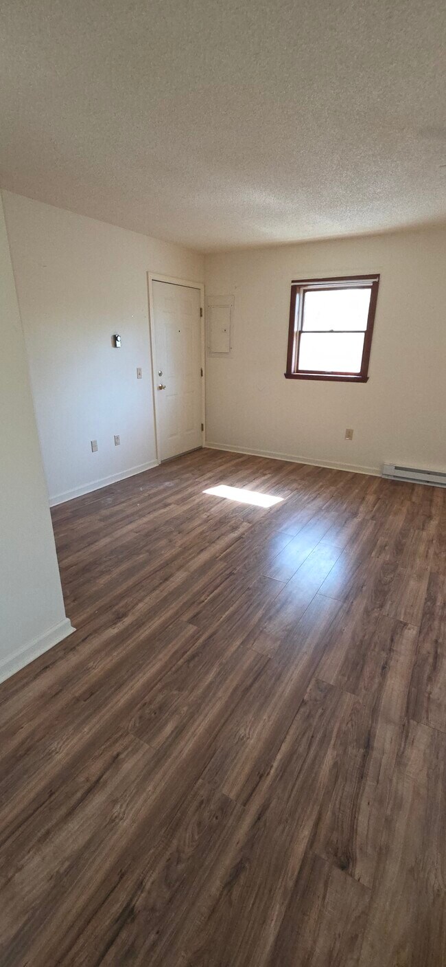 Photo - 1712 Main St Unit Number 6