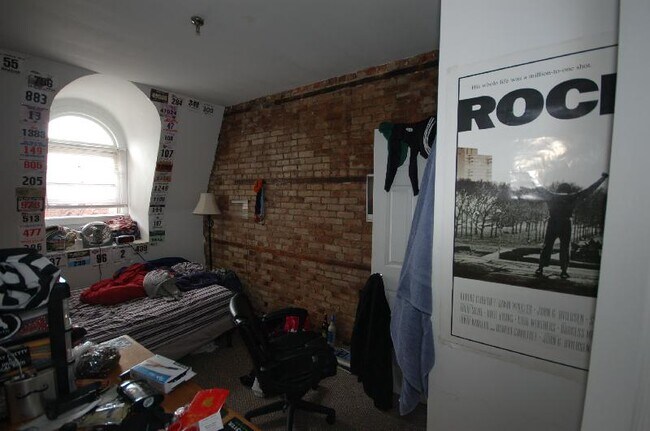 Photo - 168 Northampton St Unit 4