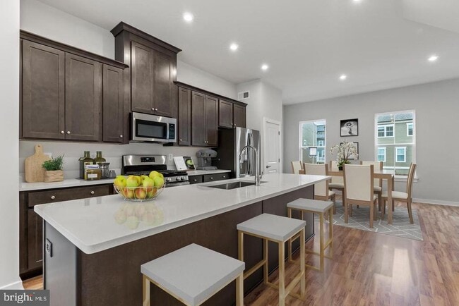 Photo - 1791 Cherry Birch St