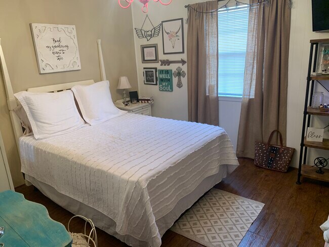 Photo - 120 W California St Unidad D