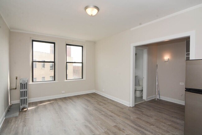 Photo - 3335 W Diversey Ave Condo Unit 813