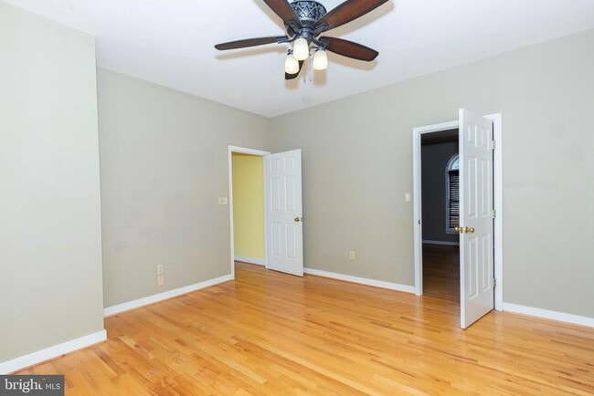 Photo - 180 Muirfield Ct