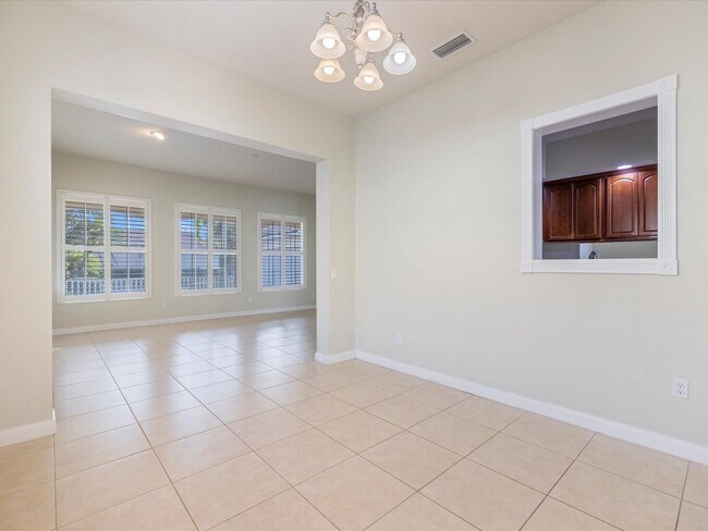 Photo - 4-bd,3-bth in The Isles-One Of Palmer Ranch’s Most Sought After Community