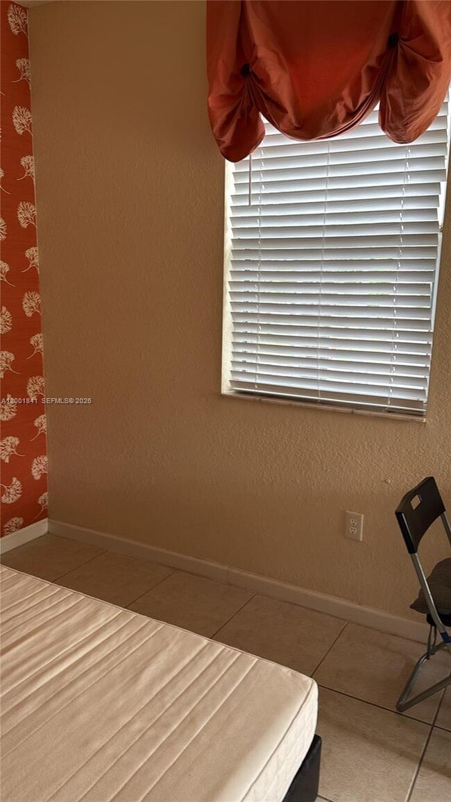 Photo - 16961 SW 90th Terrace Unidad Studio