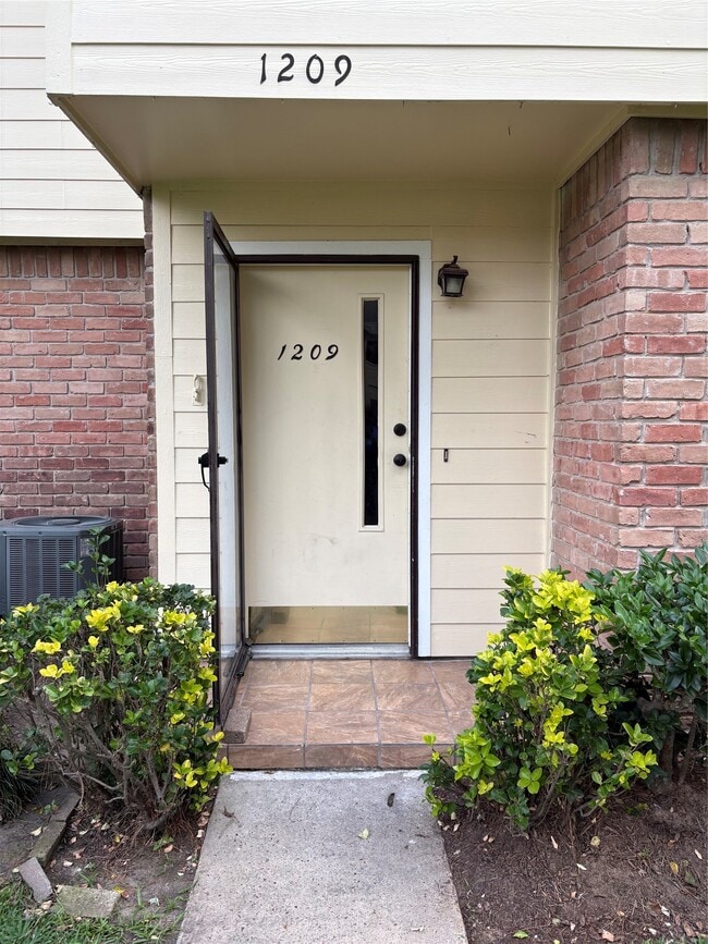 Photo - 14515 Wunderlich Dr Unidad 1209