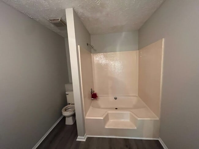 Photo - 1845 Tryon Dr