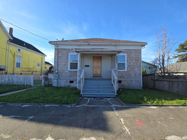 Photo - 3BR Eureka home offers remodeled interior, large yard and outbuildings!