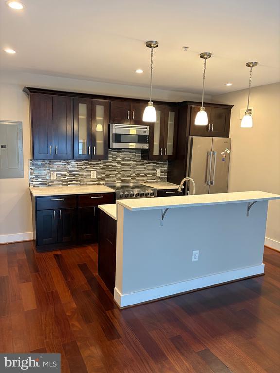 Photo - 4004 Edmunds St NW Unit 7