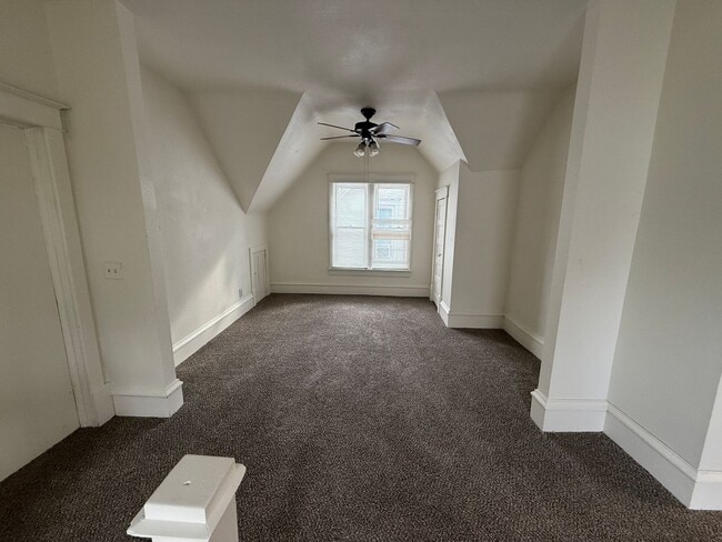 Photo - 1621 Court St Unit 1621 1/2 -  1