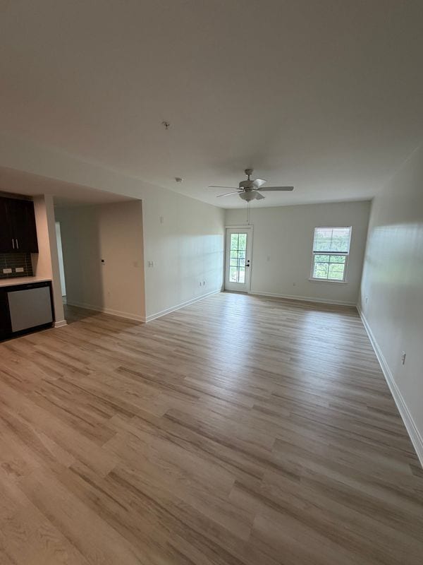 Photo - 102 Hanover St Unidad 305