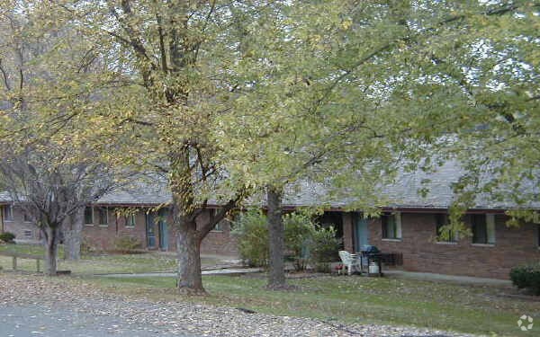 Woodcrest - Woodcrest Apartments
