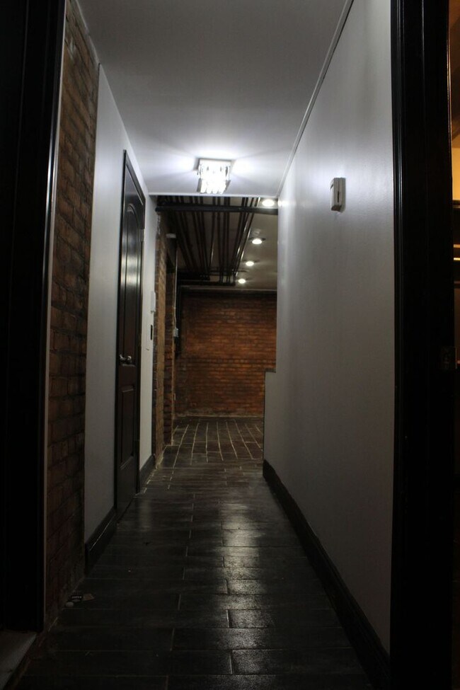 Photo - 2 BEDROOM LOCATED IN THE HEART OF THE ART ... Unidad B3