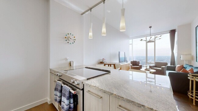 515 Church St Unit 3509