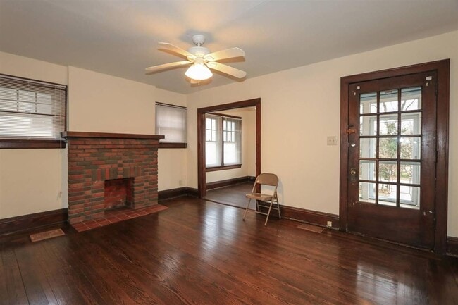 Photo - Sycamore Twp - Charming 2 bed 1 bath bungalow