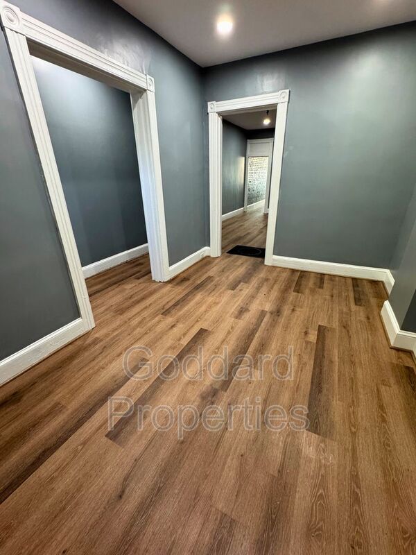 Photo - 1313 E North Ave