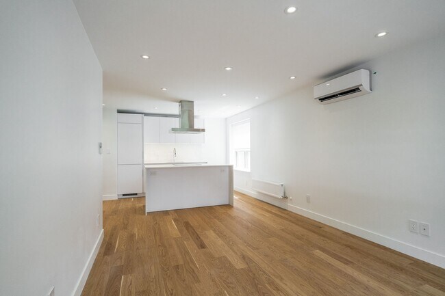Photo - 111 Lawton Blvd Unit 112